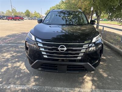 2025 Nissan Rogue SV   - Photo 2 - Dallas, TX 75252