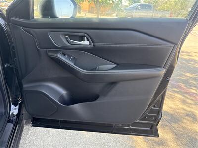 2025 Nissan Rogue SV   - Photo 14 - Dallas, TX 75252