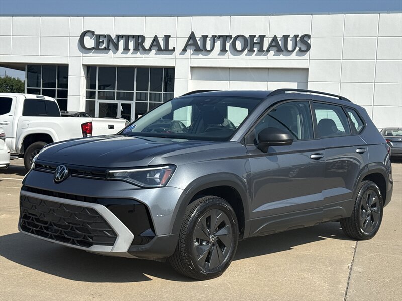 2025 Volkswagen Taos S  