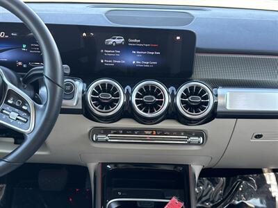 2023 Mercedes-Benz EQB EQB 300 4MATIC   - Photo 32 - Dallas, TX 75252