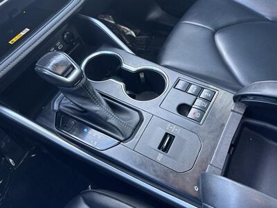 2023 Toyota Highlander XLE   - Photo 33 - Dallas, TX 75252