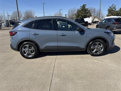 2025 Ford Escape ST-Line   - Photo 8 - Dallas, TX 75252