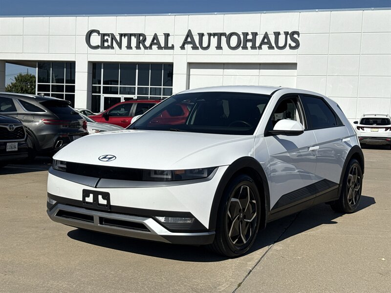 2023 Hyundai IONIQ 5 SE  