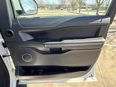 2024 Ford Expedition MAX XLT   - Photo 14 - Dallas, TX 75252