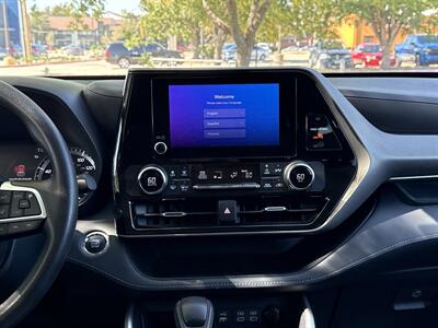 2023 Toyota Highlander LE - Photo 26 - Dallas, TX 75252