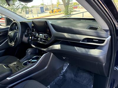 2023 Toyota Highlander LE - Photo 21 - Dallas, TX 75252