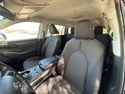 2023 Toyota Highlander LE - Photo 32 - Dallas, TX 75252