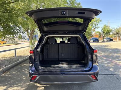 2023 Toyota Highlander LE - Photo 14 - Dallas, TX 75252