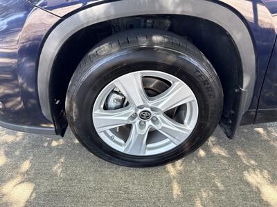 2023 Toyota Highlander LE - Photo 38 - Dallas, TX 75252