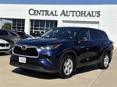 2023 Toyota Highlander LE - Photo 1 - Dallas, TX 75252