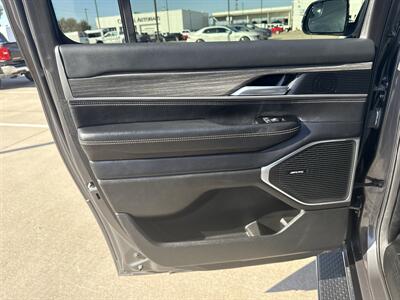 2024 Jeep Wagoneer L Series II   - Photo 12 - Dallas, TX 75252