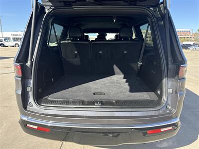 2024 Jeep Wagoneer L Series II   - Photo 16 - Dallas, TX 75252