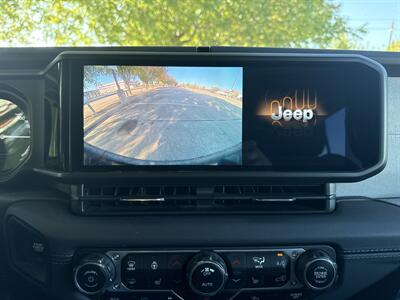 2024 Jeep Wrangler Sahara 4xe   - Photo 33 - Dallas, TX 75252