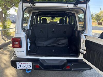 2024 Jeep Wrangler Sahara 4xe   - Photo 16 - Dallas, TX 75252