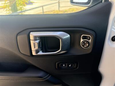 2024 Jeep Wrangler Sahara 4xe   - Photo 11 - Dallas, TX 75252