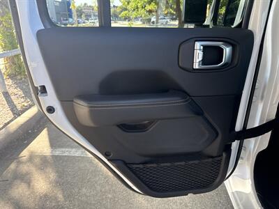 2024 Jeep Wrangler Sahara 4xe   - Photo 12 - Dallas, TX 75252