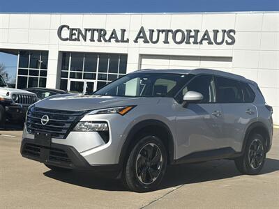 2025 Nissan Rogue SV   - Photo 1 - Dallas, TX 75252