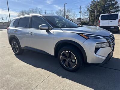 2025 Nissan Rogue SV   - Photo 9 - Dallas, TX 75252