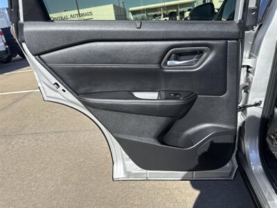 2025 Nissan Rogue SV   - Photo 12 - Dallas, TX 75252