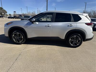 2025 Nissan Rogue SV   - Photo 4 - Dallas, TX 75252
