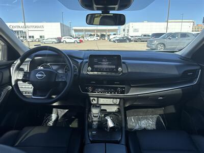 2025 Nissan Rogue SV   - Photo 22 - Dallas, TX 75252
