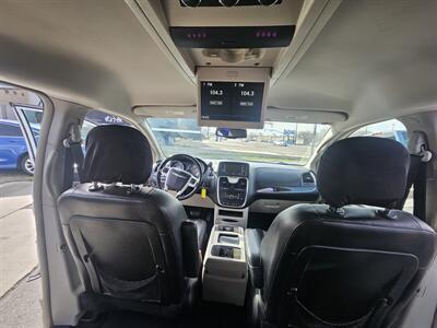 2014 Chrysler Town and Country Touring-L   - Photo 10 - Ogden, UT 84401