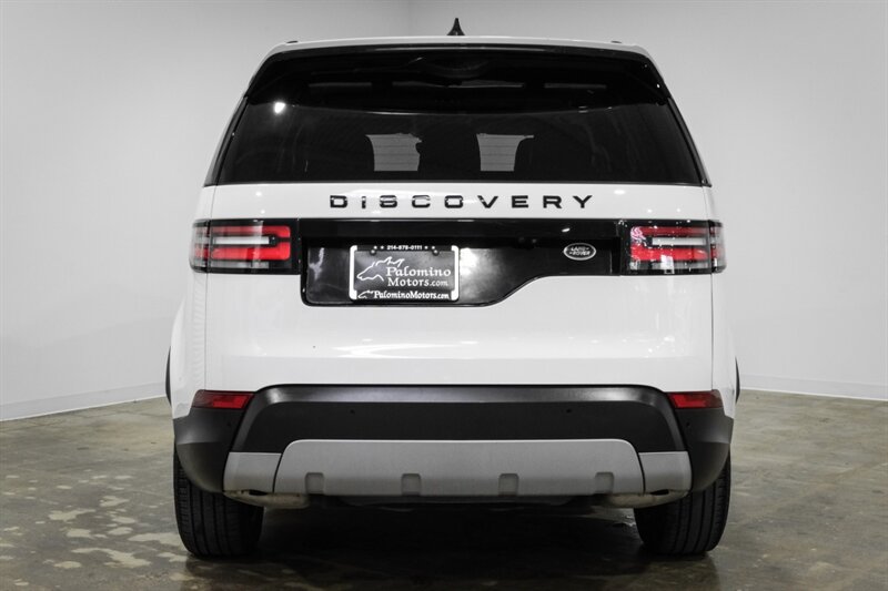 2017 Land Rover Discovery HSE photo