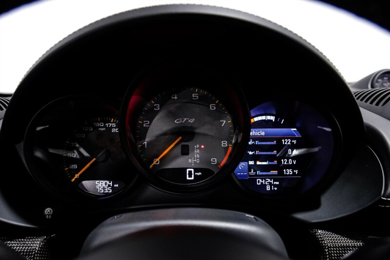 2022 Porsche 718 Cayman GT4 photo