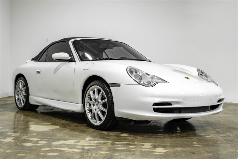 2002 Porsche 911 Carrera photo