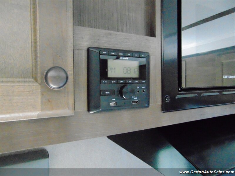 2021 Sunset Park Sun Lite Classic 16BH - Photo 23 - Mount Vernon, IN 47620