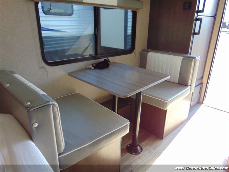 2021 Sunset Park Sun Lite Classic 16BH - Photo 25 - Mount Vernon, IN 47620