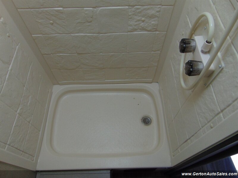 2021 Sunset Park Sun Lite Classic 16BH - Photo 34 - Mount Vernon, IN 47620