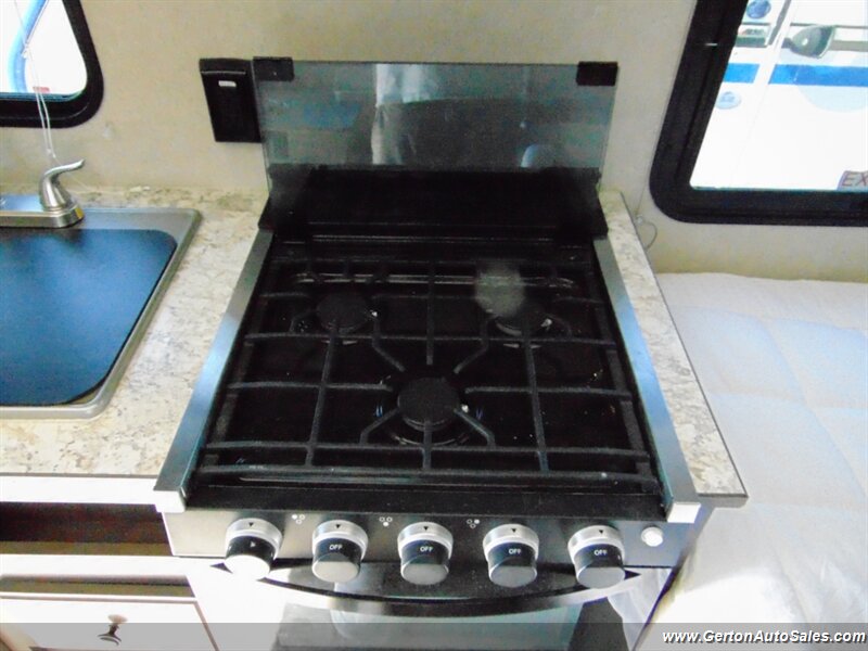 2021 Sunset Park Sun Lite Classic 16BH - Photo 20 - Mount Vernon, IN 47620