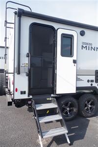 2022 WINNEBAGO MICRO MINNIE 1808FBS   - Photo 16 - Mount Vernon, IN 47620