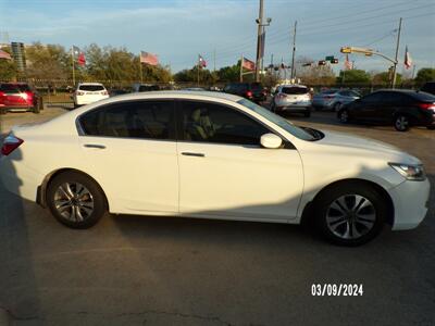 2014 Honda Accord LX   - Photo 24 - Houston, TX 77040