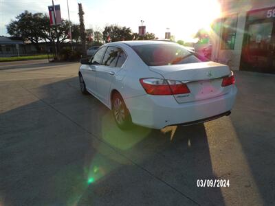 2014 Honda Accord LX   - Photo 13 - Houston, TX 77040