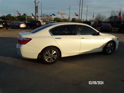 2014 Honda Accord LX   - Photo 22 - Houston, TX 77040