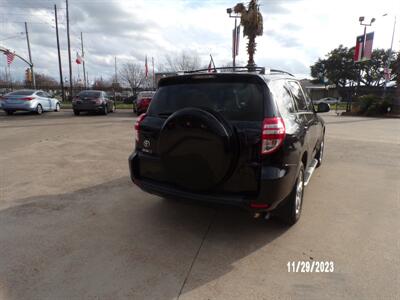 2012 Toyota RAV4   - Photo 10 - Houston, TX 77040