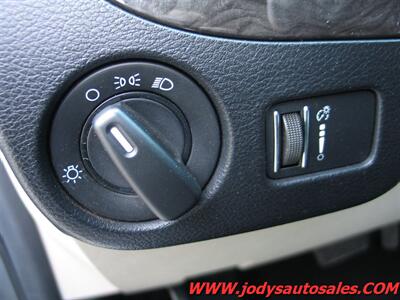 2016 Dodge Grand Caravan SXT  SXT, LOW, LOW 20,000 MILES - Photo 6 - North Platte, NE 69101