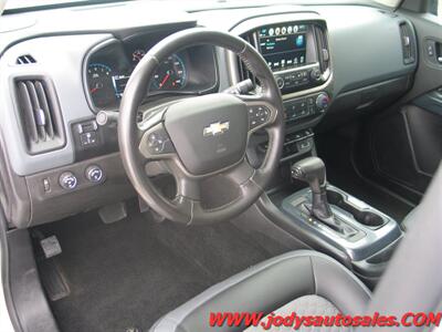 2018 Chevrolet Colorado Z71  Crew Cab, 4x4, Z71 - Photo 2 - North Platte, NE 69101