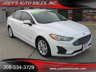 2019 Ford Fusion Hybrid SE  SE, FWD, HYBRID, 40 MPG Sedan