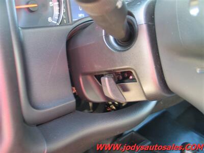 2019 Chevrolet Silverado 2500  W/T, 4X4, DOUBLE CAB, 6.0 V-8 - Photo 8 - North Platte, NE 69101