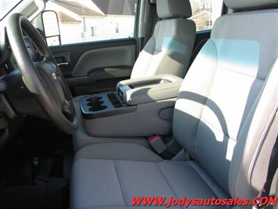 2019 Chevrolet Silverado 2500  W/T, 4X4, DOUBLE CAB, 6.0 V-8 - Photo 5 - North Platte, NE 69101
