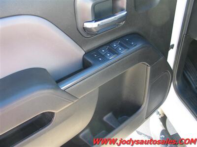 2019 Chevrolet Silverado 2500  W/T, 4X4, DOUBLE CAB, 6.0 V-8 - Photo 3 - North Platte, NE 69101