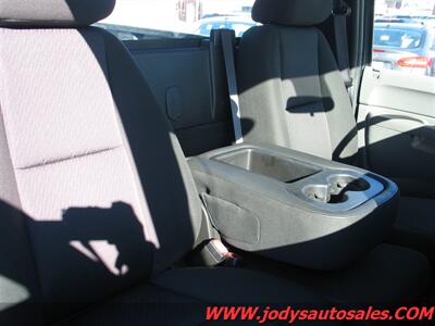 2013 Chevrolet Silverado 2500 W/T  Reg Cab Long Box, 4X2, LOW 34,000 MILES - Photo 19 - North Platte, NE 69101