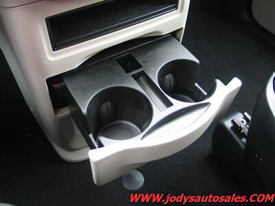 2019 Dodge Grand Caravan SE  SE - Photo 20 - North Platte, NE 69101