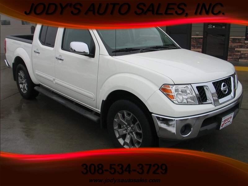 2019 Nissan Frontier SL  SL, V-6, 4X4, LEATHER, LOADED, LOW 78,000 MILES