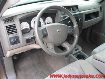 2010 Dodge Dakota Big Horn  X-CAB, 4X4, 46,000 Low Miles - Photo 2 - North Platte, NE 69101