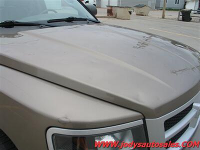 2010 Dodge Dakota Big Horn  X-CAB, 4X4, 52,000 Low Miles, Hail Damage Special - Photo 2 - North Platte, NE 69101