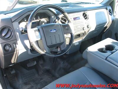 2015 Ford F-250 XL, MAINT UTILITY  2WD, 55,000 Low Miles - Photo 2 - North Platte, NE 69101